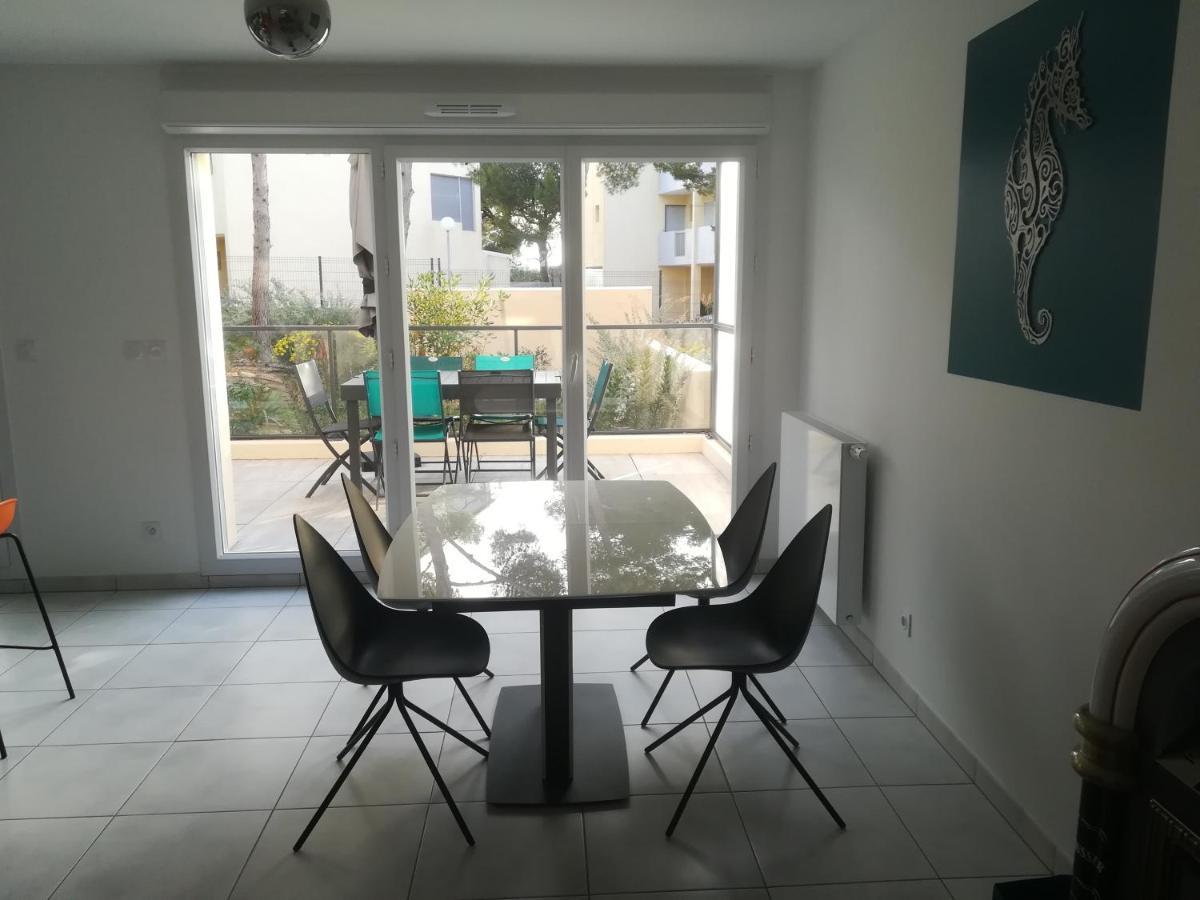 Bel Appartement Avec Terrasse - Plage De Carro A Pied Martigues Exterior photo