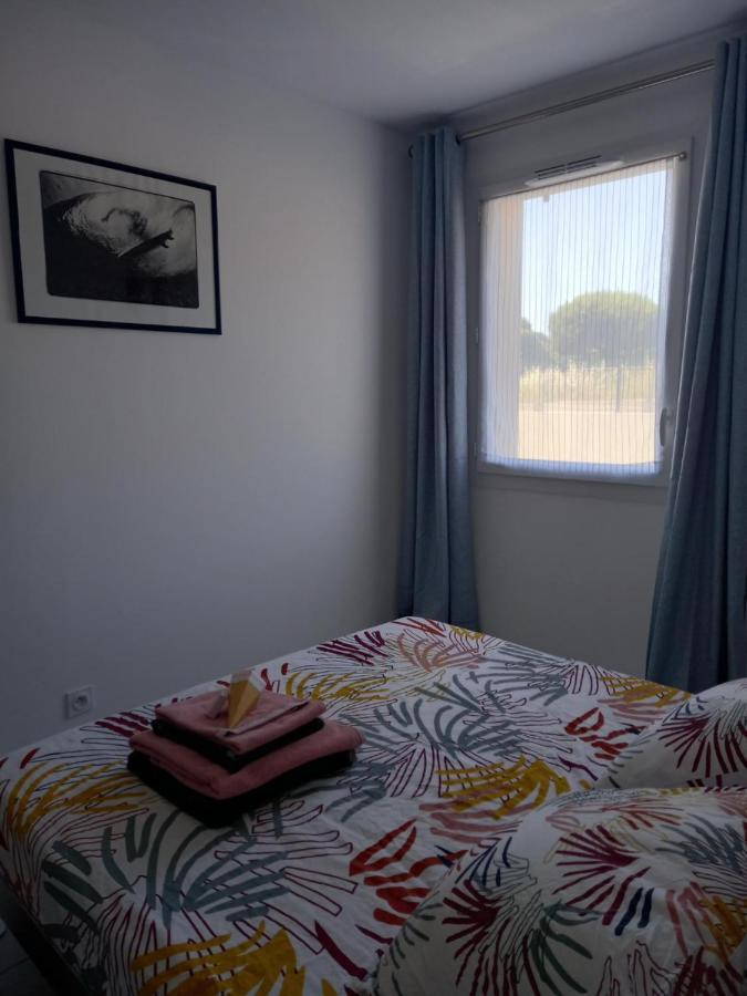 Bel Appartement Avec Terrasse - Plage De Carro A Pied Martigues Exterior photo
